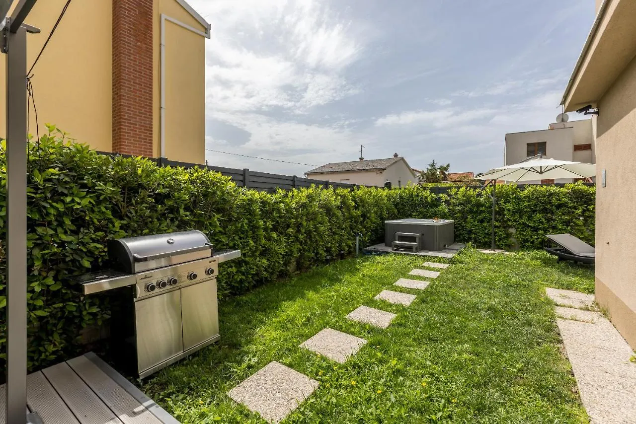 Apartment Dolce D Kastela 0*,