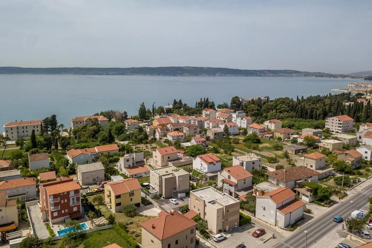 Apartment Dolce D Kastela 0*,  Croatia