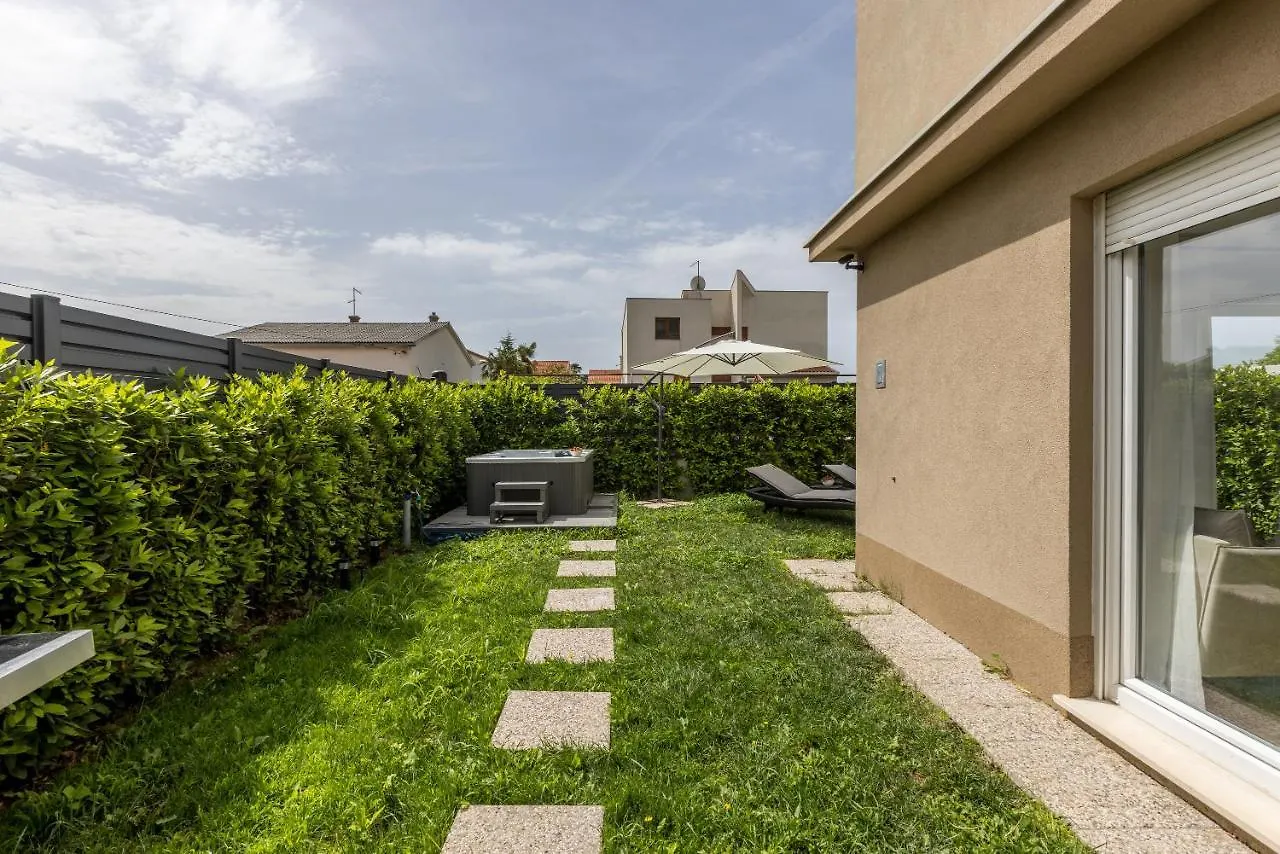 Apartment Dolce D Kastela Croatia